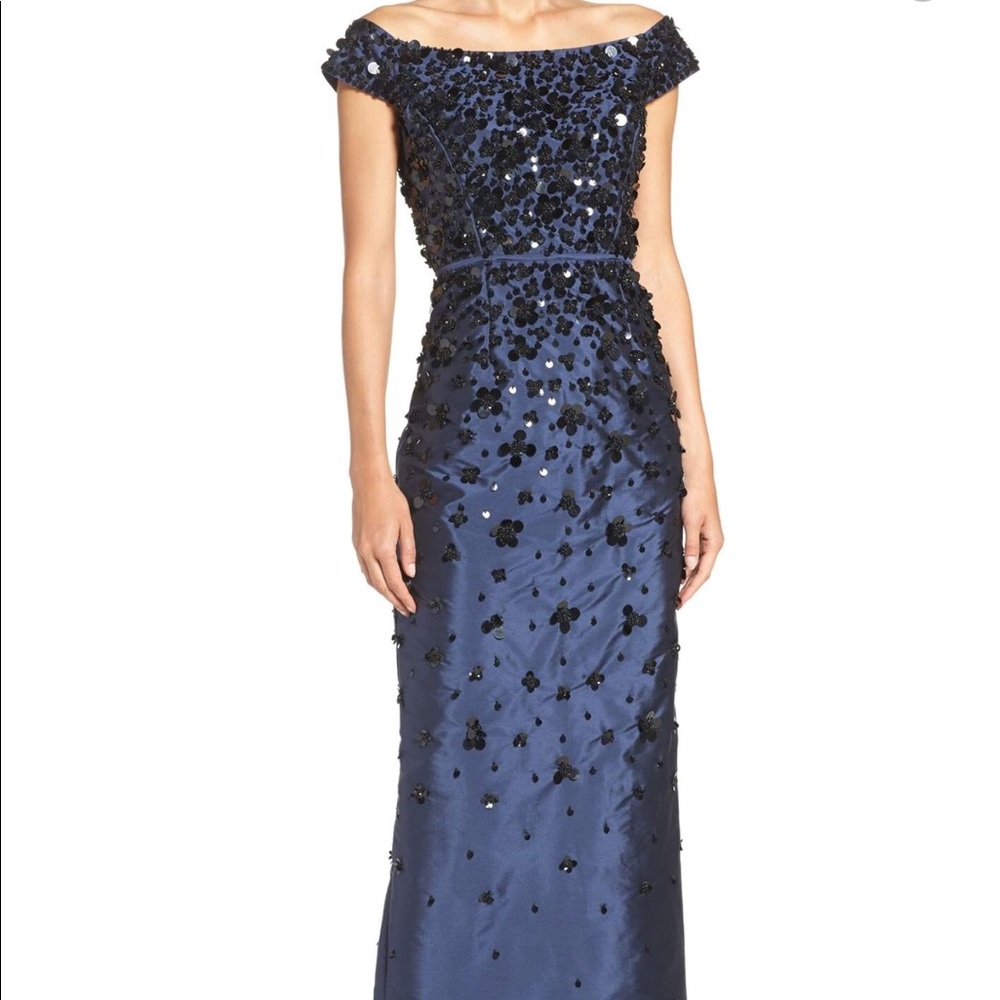 Adrianna Papell Taffeta Gown NWT SOLD OUT